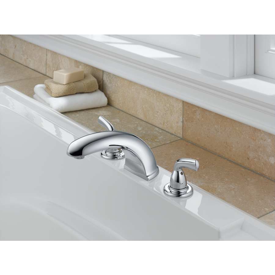 delta-bt2710-installed-tub-filler-in-chrome-324