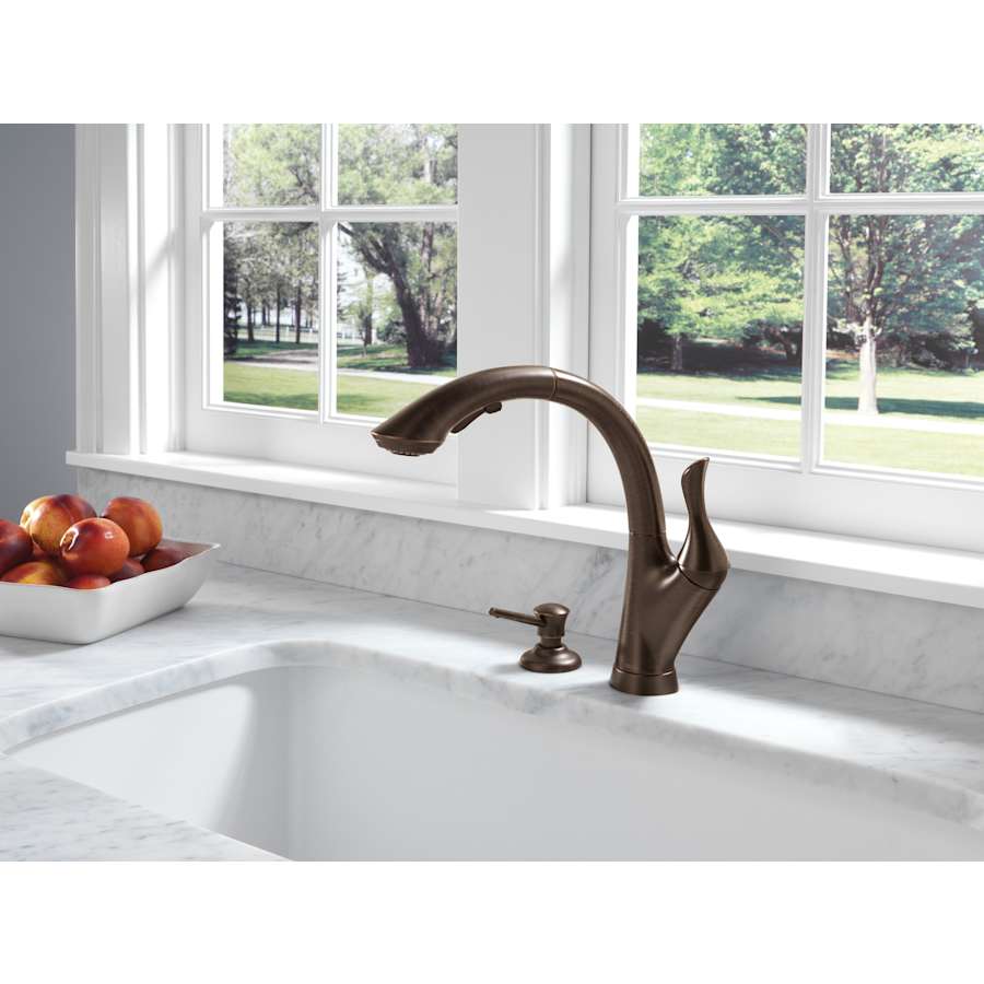 delta-rp1002-installed-faucet-in-venetian-bronze-529