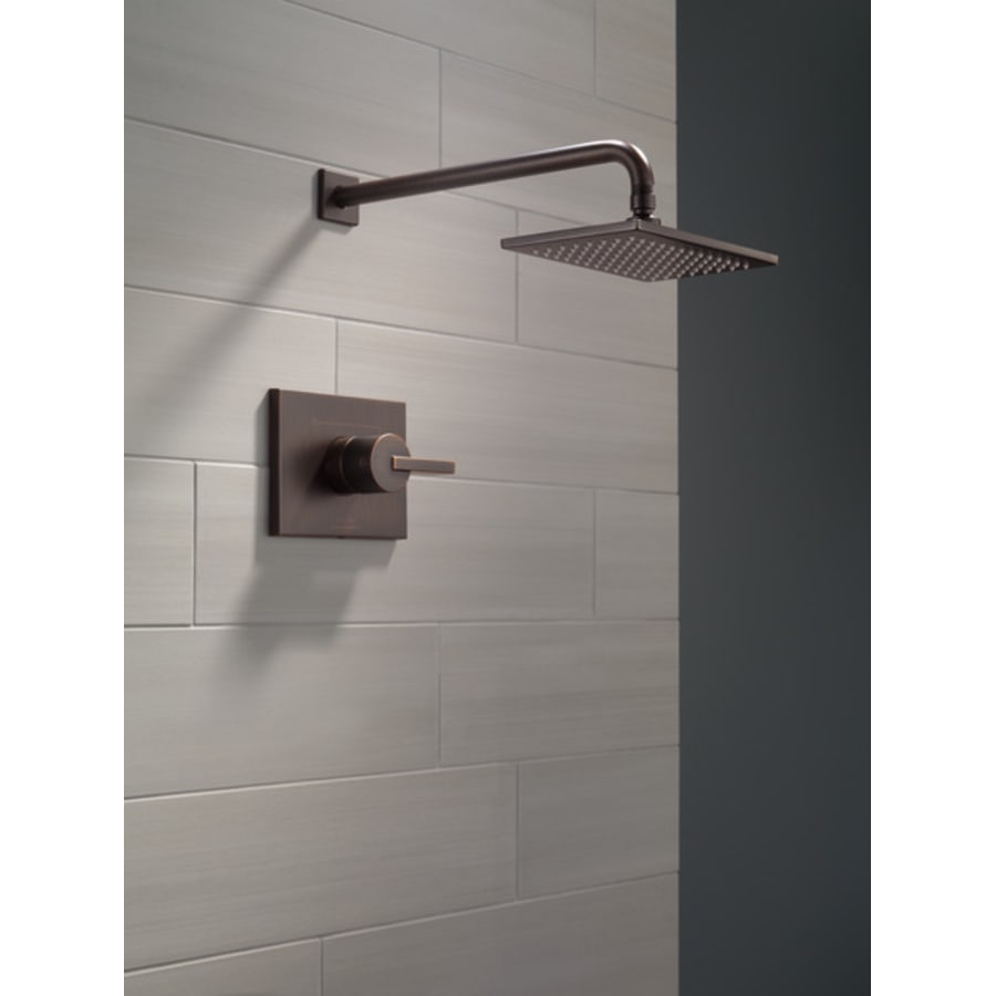 delta-t14253-we-shower-view-2 delta-t14253-we-shower-view-2