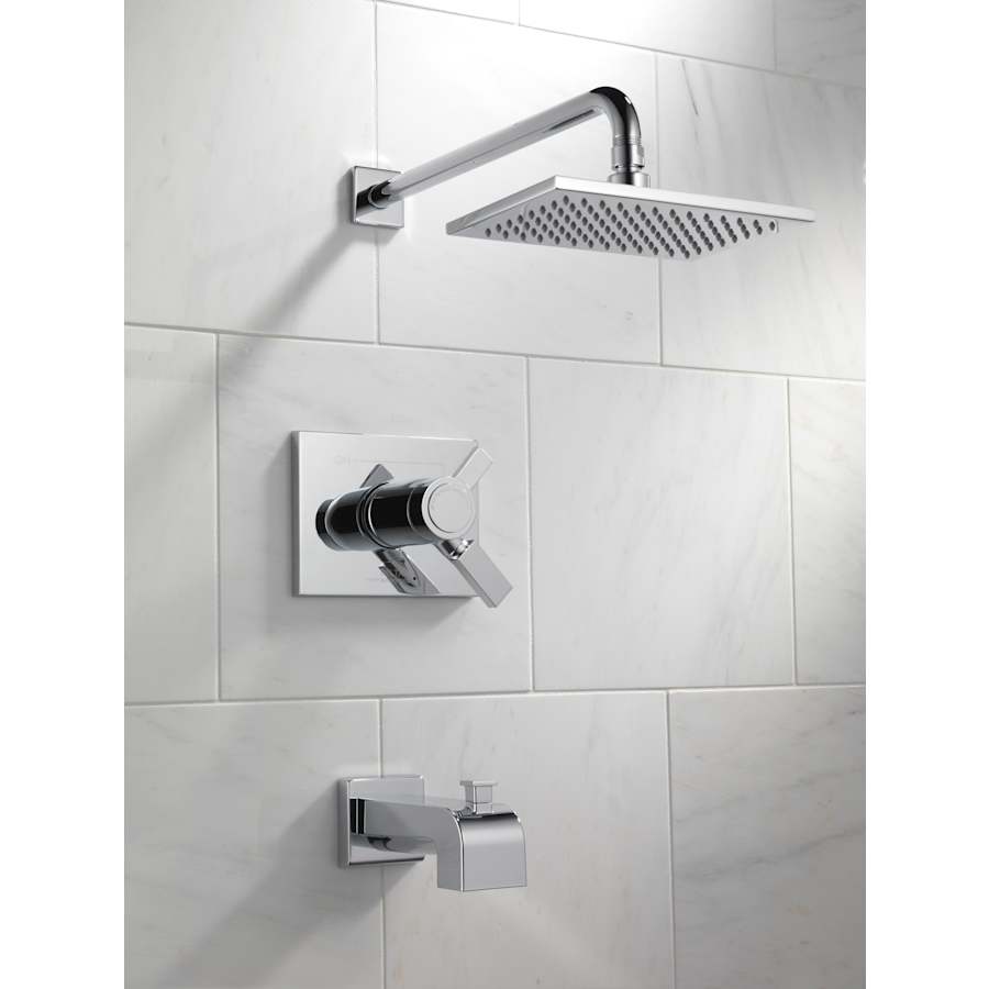 delta-t17t453-installed-tub-and-shower-trim-in-chrome-434