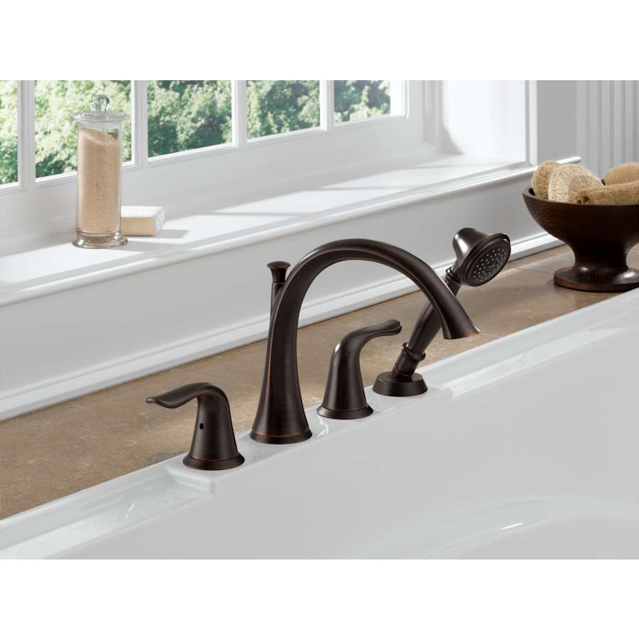 delta-t4738-installed-tub-filler-in-venetian-bronze-1618