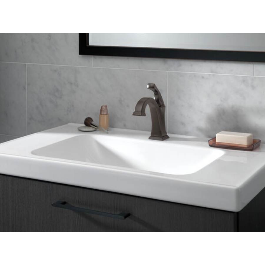 delta_551_dst_venetian_bronze_installation_view2