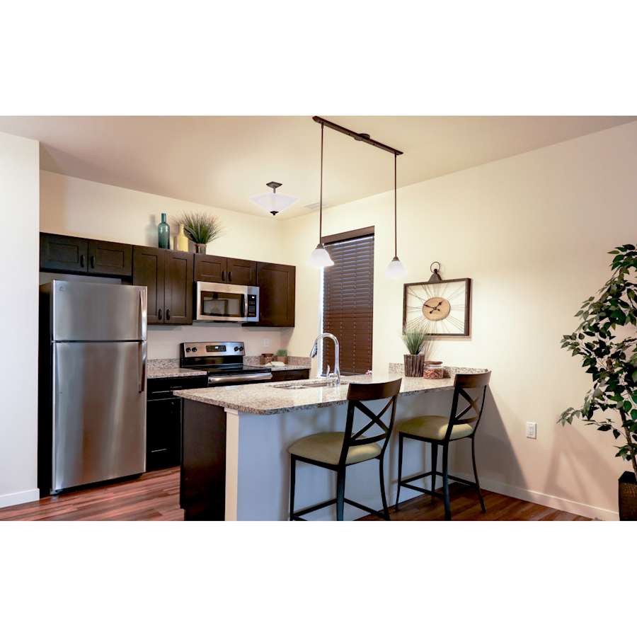 design-house-569020-alternate-image-1572