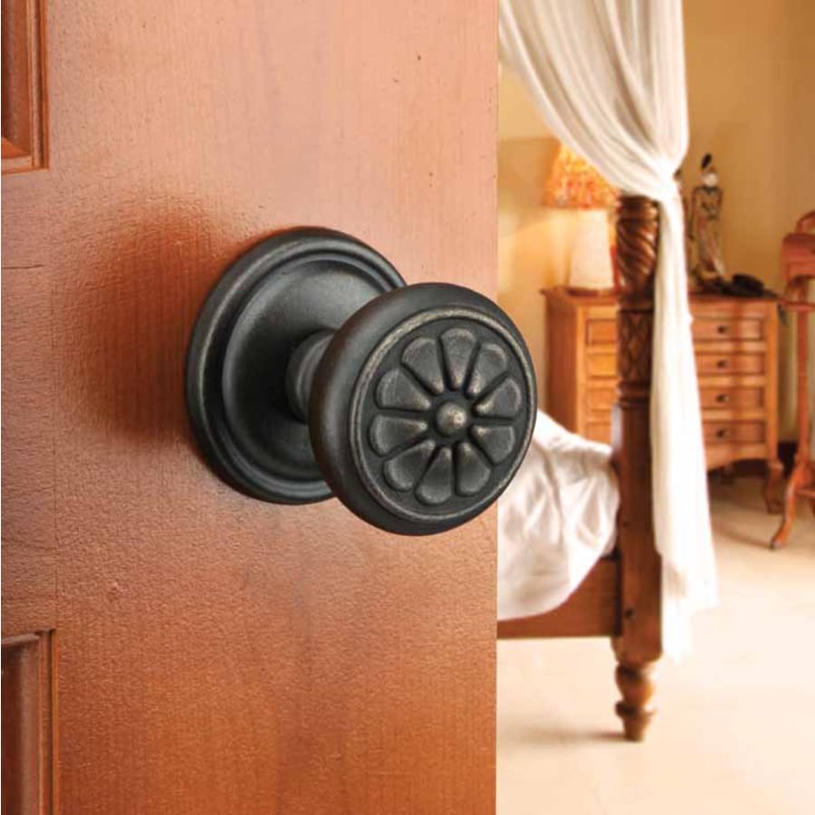 emtek_petal_knob_app_shot emtek_petal_knob_app_shot