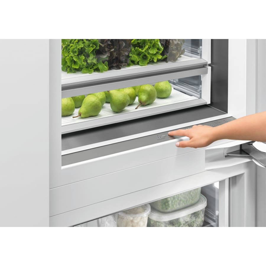 Fisher and Paykel RS3084WRUK1 30 Inch Wide 15.9 Cu. Ft. Build