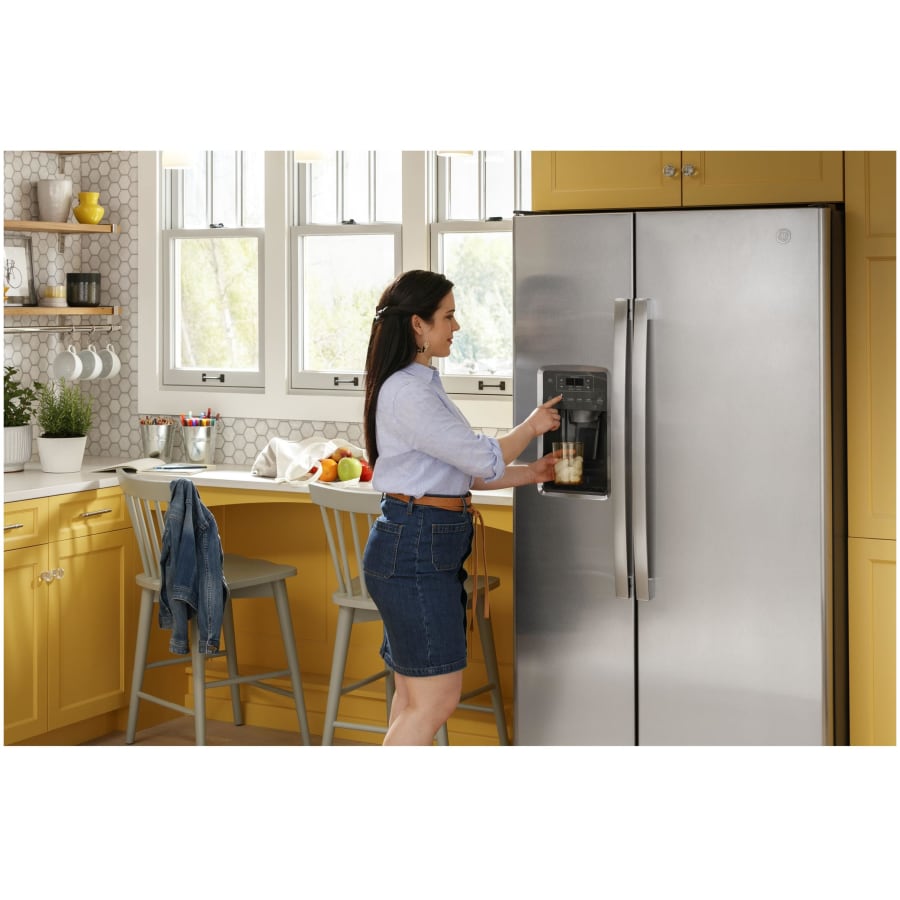 GE GSE23GYPFS 33 Inch Wide 23 Cu. Ft. Energy Star Rated Build
