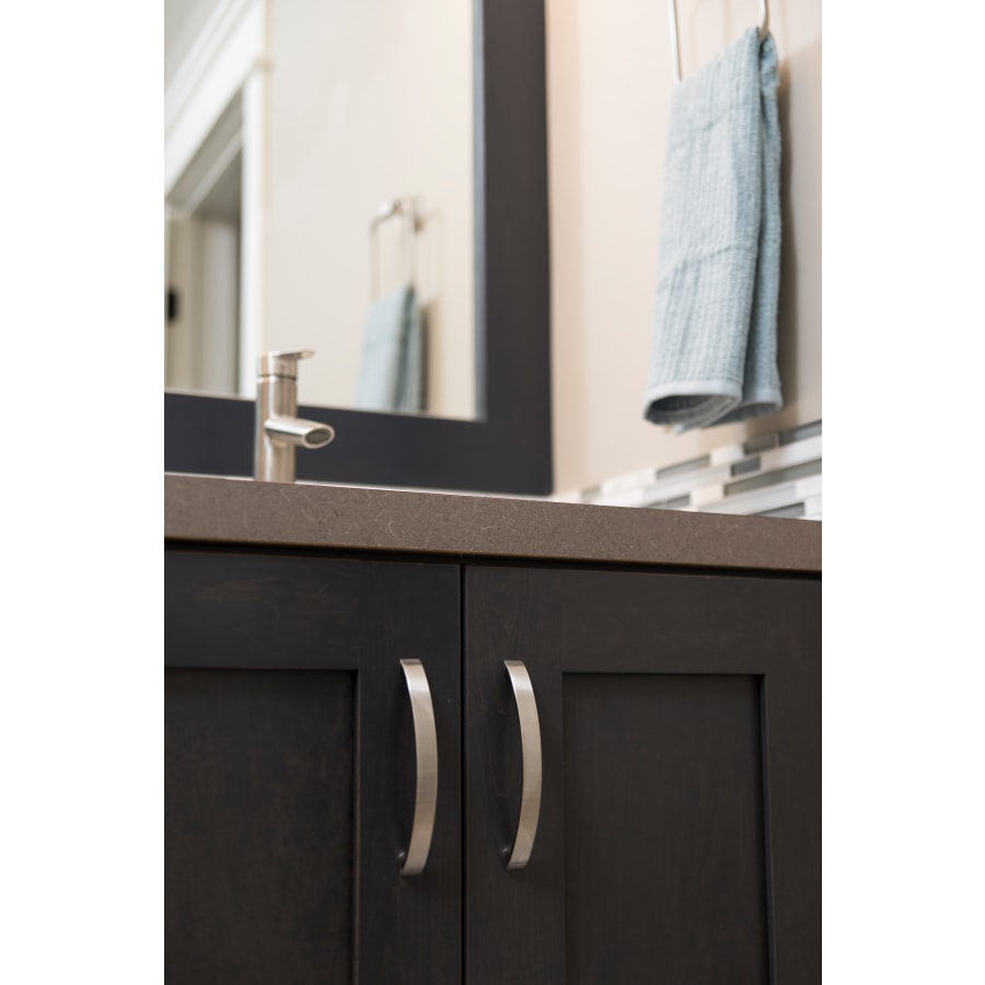 hickory-hardware-p3111-satin-nickel-installed-view-76 hickory-hardware-p3111-satin-nickel-installed-view-76