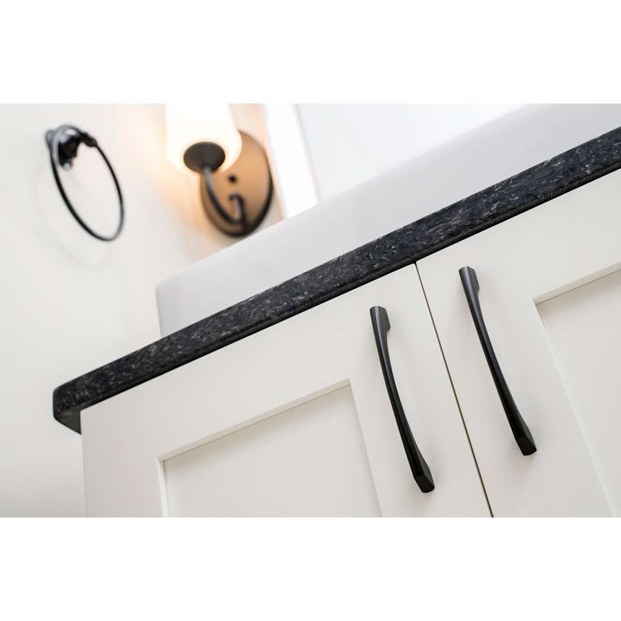 hickory-hardware-p3370-oil-rubbed-bronzel-installed-view-135
