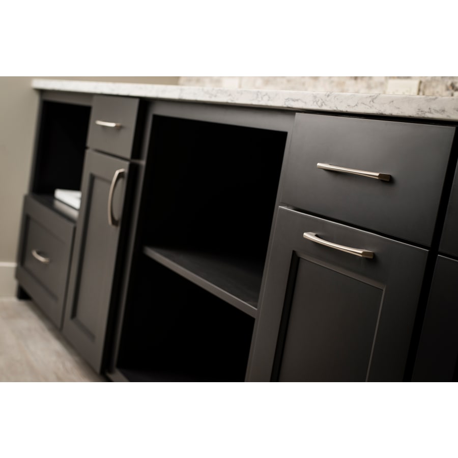 hickory-hardware-p3375-satin-nickel-installed-view-195 hickory-hardware-p3375-satin-nickel-installed-view-195