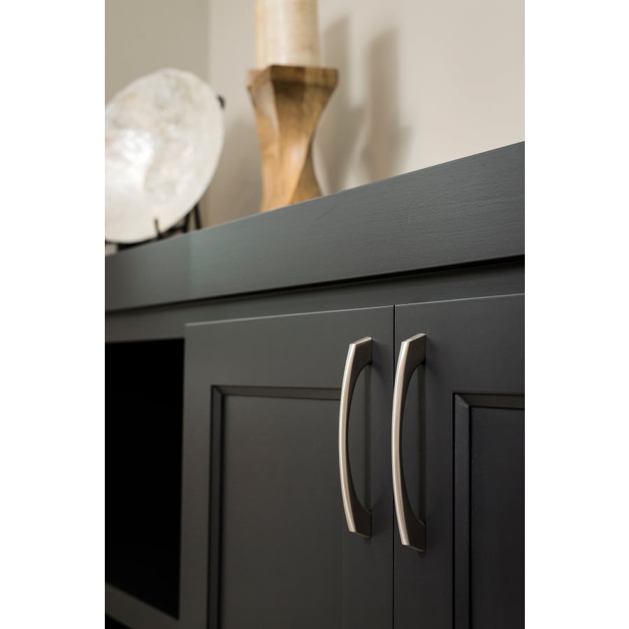 hickory-hardware-p3375-satin-nickel-installed-view-196 hickory-hardware-p3375-satin-nickel-installed-view-196