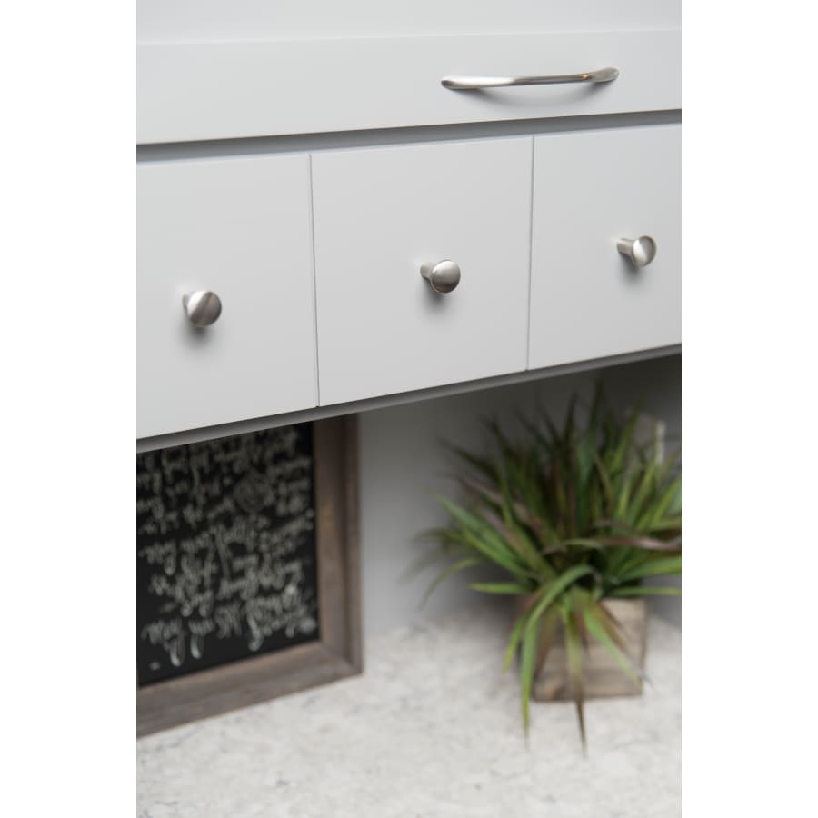 hickory-hardware-pa0213-peal-nickel-installed-view-with-pa0221-50 hickory-hardware-pa0213-peal-nickel-installed-view-with-pa0221-50