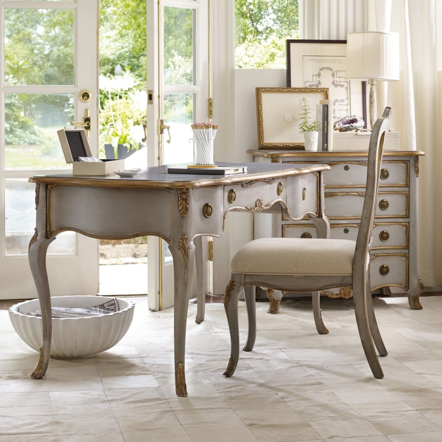 Hooker Furniture 5198-10458 Romantic Victorian Antique 54