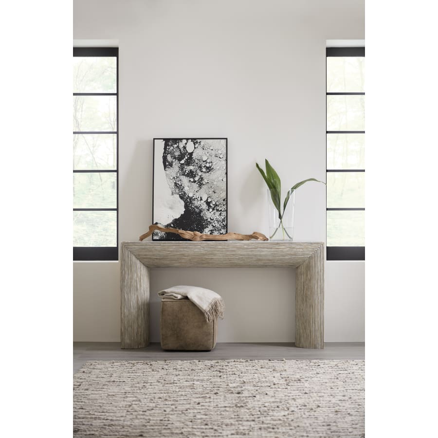hooker-furniture-1672-80161-lifestyle-677 hooker-furniture-1672-80161-lifestyle-677