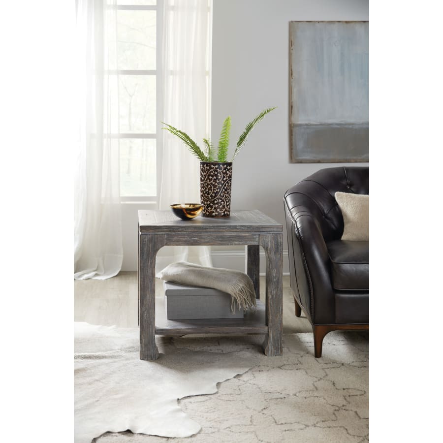 hooker-furniture-5751-80113-lifestyle-1049 hooker-furniture-5751-80113-lifestyle-1049
