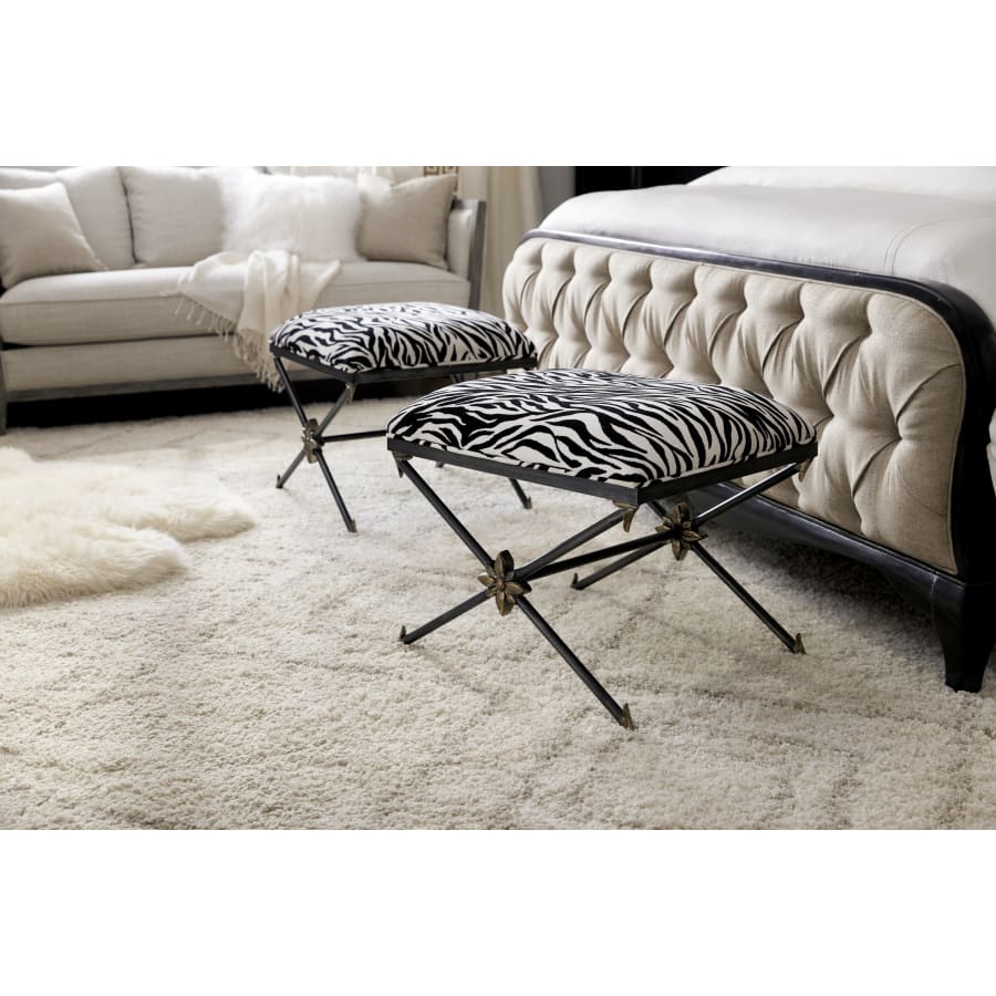 hooker-furniture-5845-90019-99-lifestyle-image-94 hooker-furniture-5845-90019-99-lifestyle-image-94