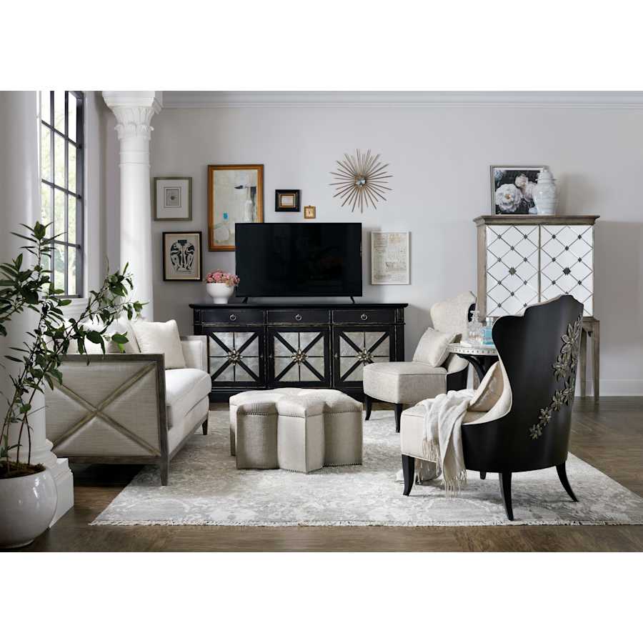 hooker-furniture-5875-52001-95-lifestyle-full-living-room-217