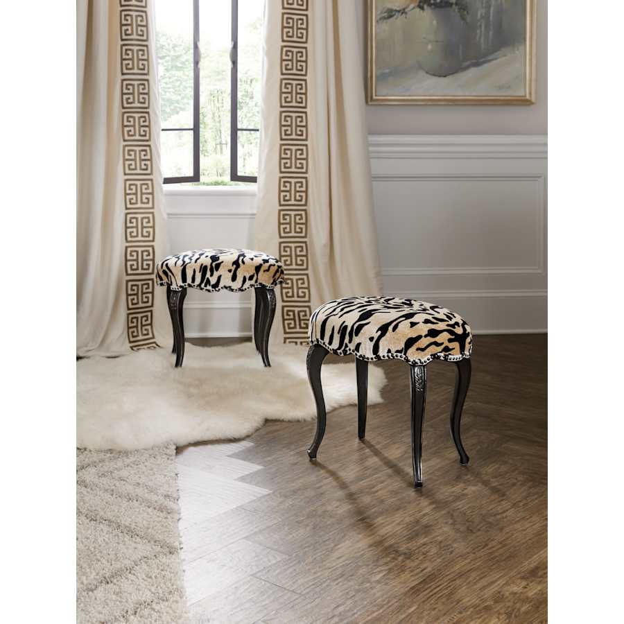 hooker-furniture-5875-52006-99-lifestyle-focus-228