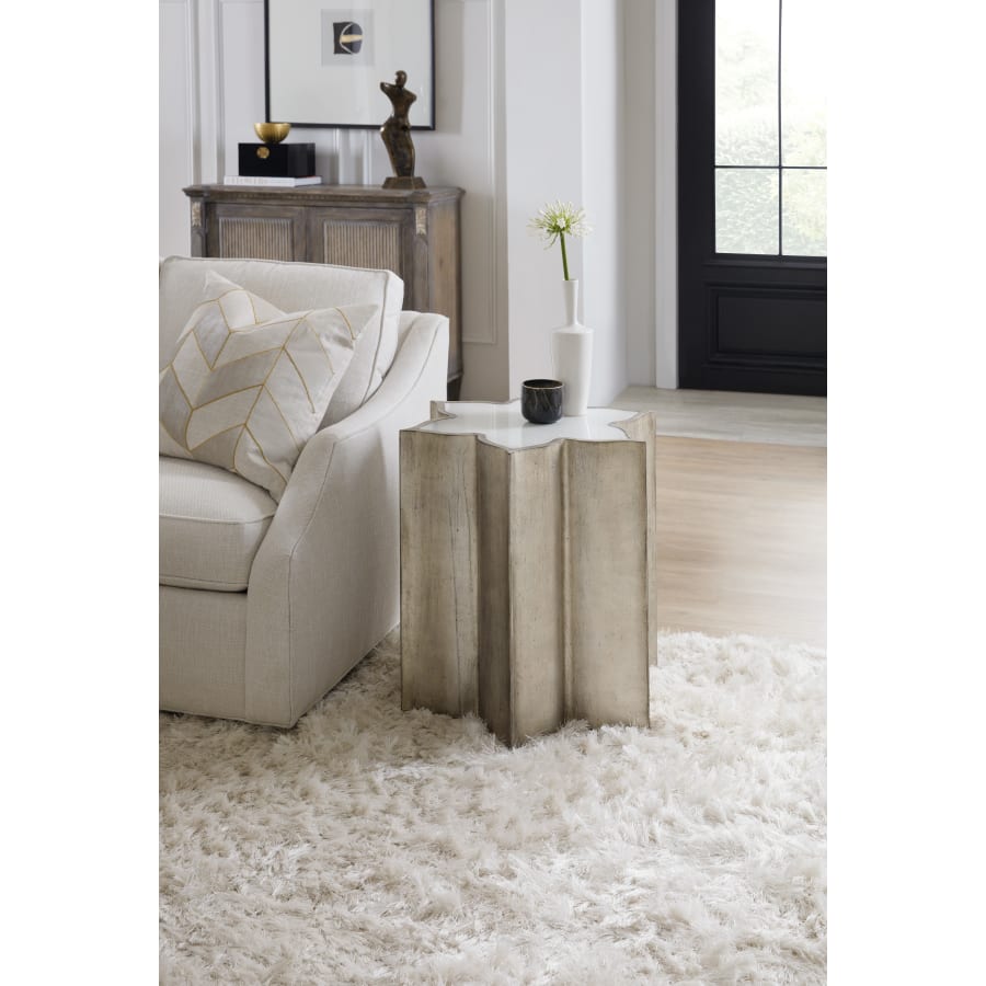 hooker-furniture-5875-80213-95-lifestyle-256 hooker-furniture-5875-80213-95-lifestyle-256