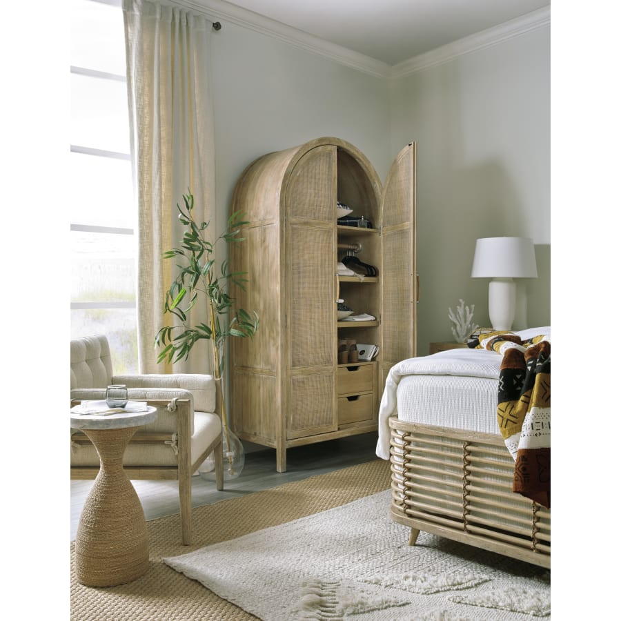 hooker-furniture-6015-90013-80-alternate-view-298 hooker-furniture-6015-90013-80-alternate-view-298