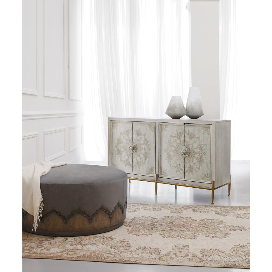 hooker-furniture-638-85469-lifestyle-1631 hooker-furniture-638-85469-lifestyle-1631