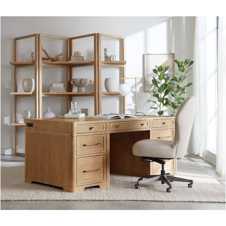 hooker-furniture-6950-10563-80-alternate-image-415 hooker-furniture-6950-10563-80-alternate-image-415
