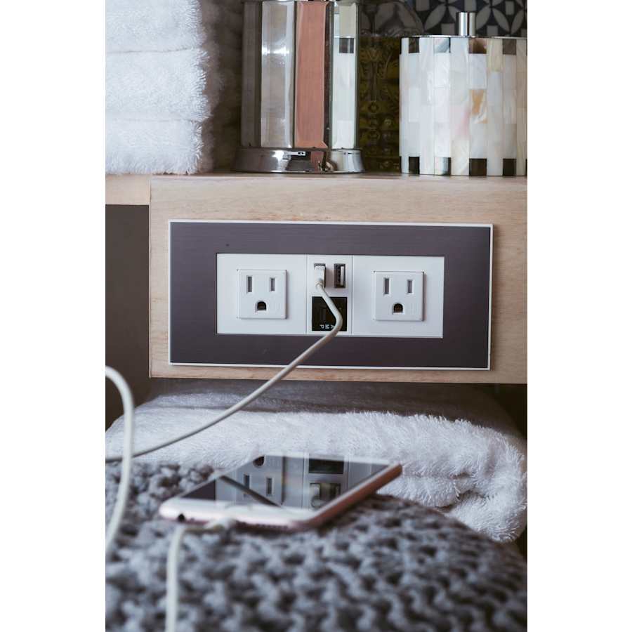 james-martin-vanities-210-v72d-alternate-view-246