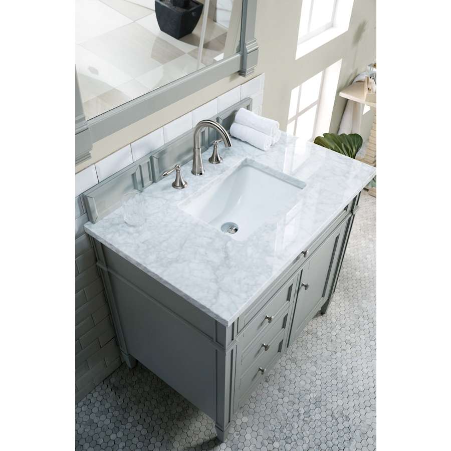 james-martin-vanities-650-v36-3car-alternate-image-486