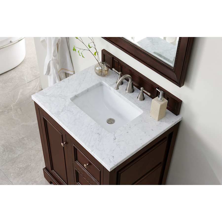 james-martin-vanities-825-v30-3car-alternate-image-2940