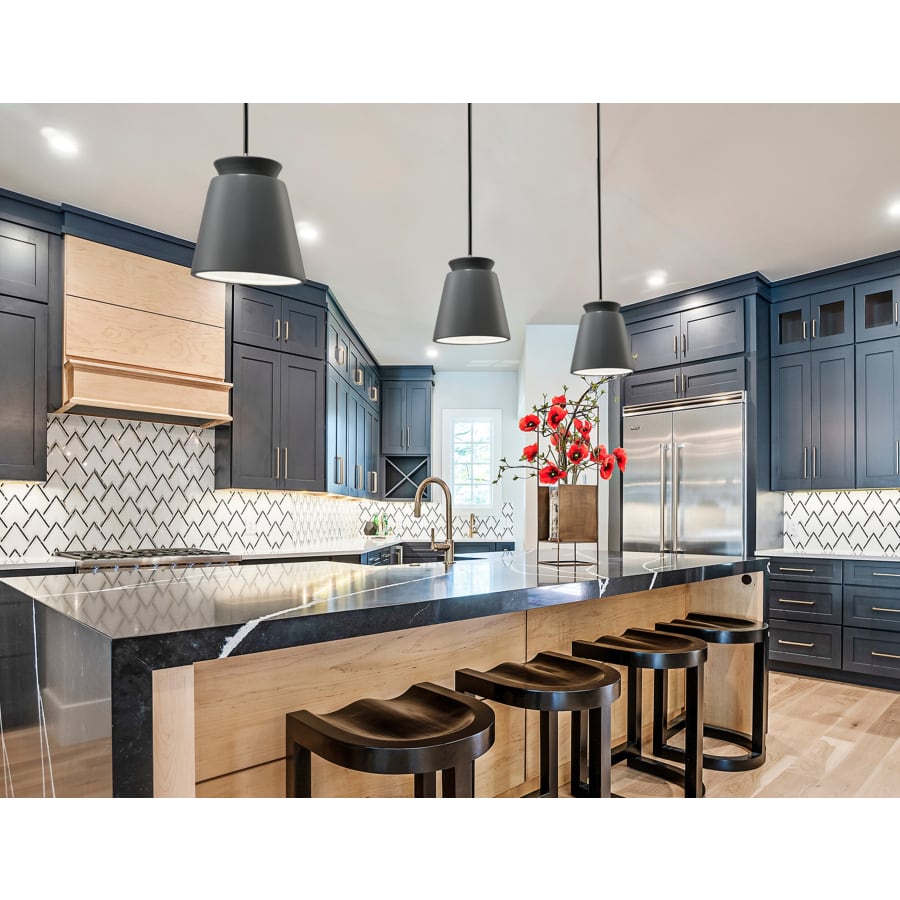 justice-design-group-cer-6425-pwgn-bkcd-application-shot-178 justice-design-group-cer-6425-pwgn-bkcd-application-shot-178