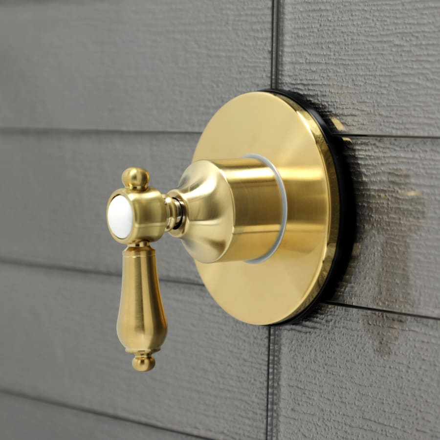 kingston-brass-ks303-bal-alternate-view-1136 kingston-brass-ks303-bal-alternate-view-1136