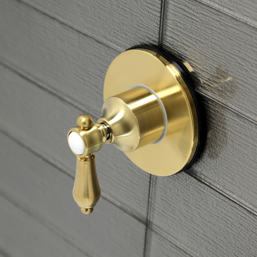 kingston-brass-ks303-bal-alternate-view-1137 kingston-brass-ks303-bal-alternate-view-1137