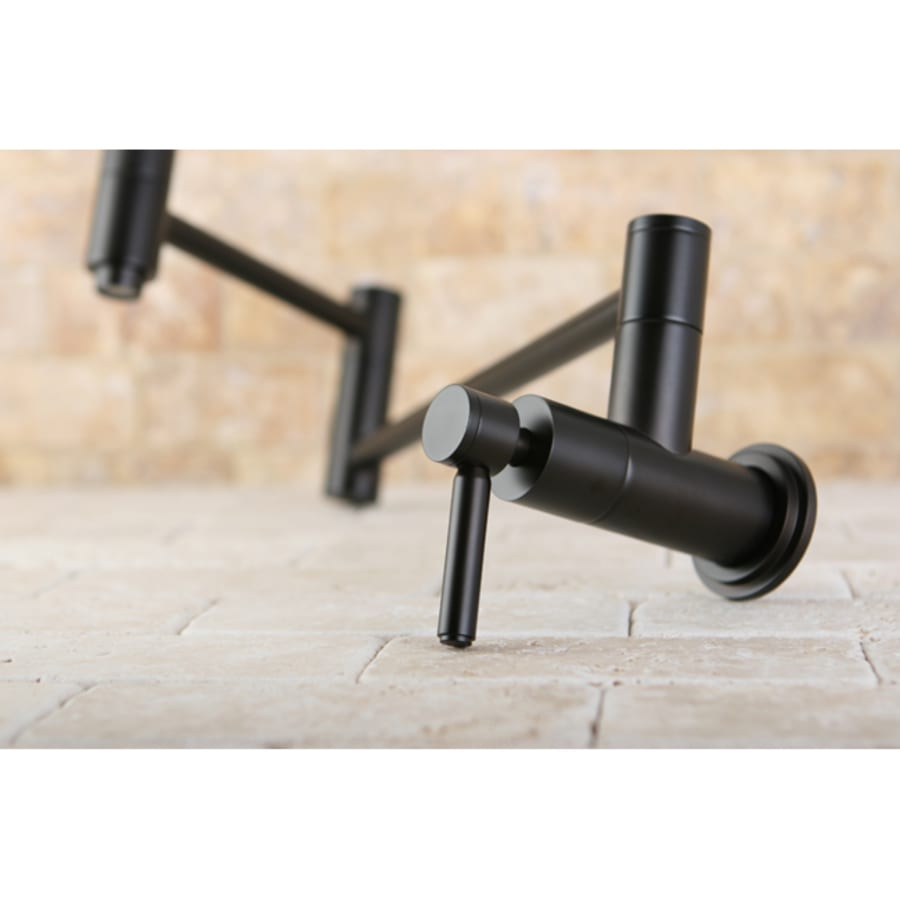 kingston_brass_ks810_application_shot_845 kingston_brass_ks810_application_shot_845