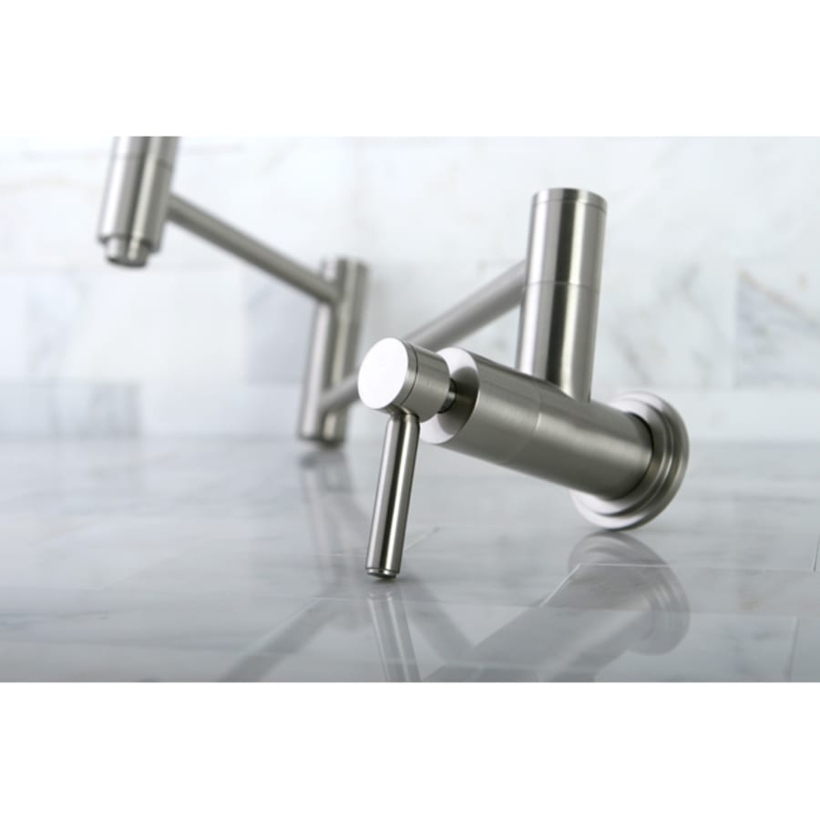 kingston_brass_ks810_application_shot_846 kingston_brass_ks810_application_shot_846