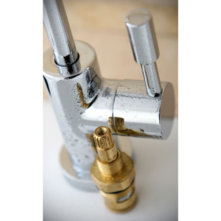 kingston_brass_ks819_dl_application_shot_1615 kingston_brass_ks819_dl_application_shot_1615