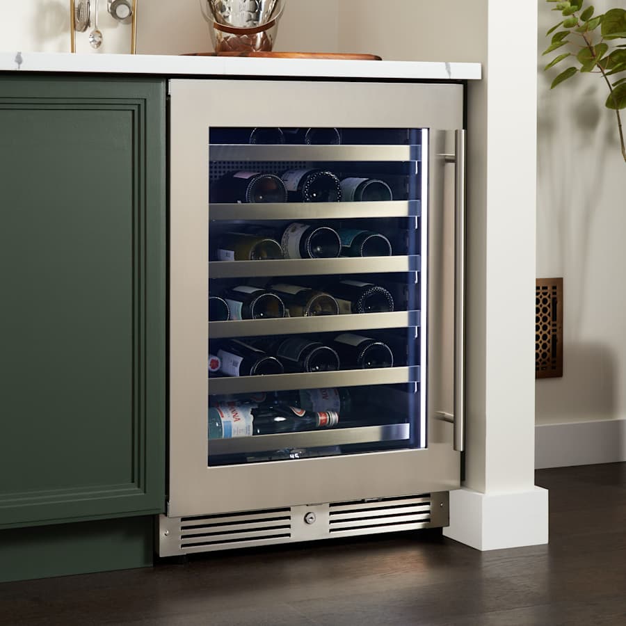 landmark-l3024ui1w-lh-alternate-image-137