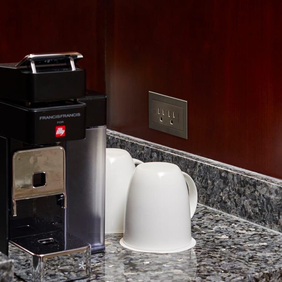 legrand-rd2r-alternate-view-120 legrand-rd2r-alternate-view-120