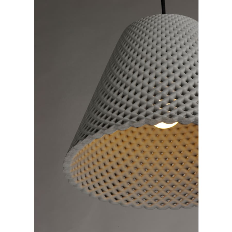 maxim-10145-alternate-image-351 maxim-10145-alternate-image-351