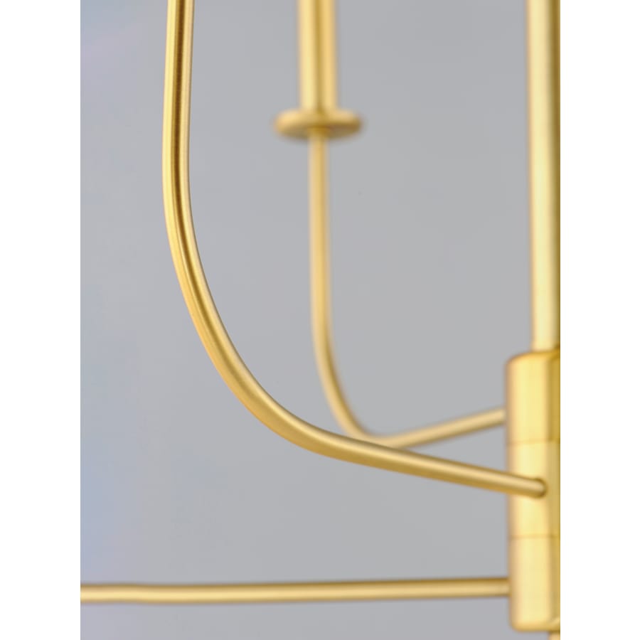 maxim-10326-alternate-image-1010