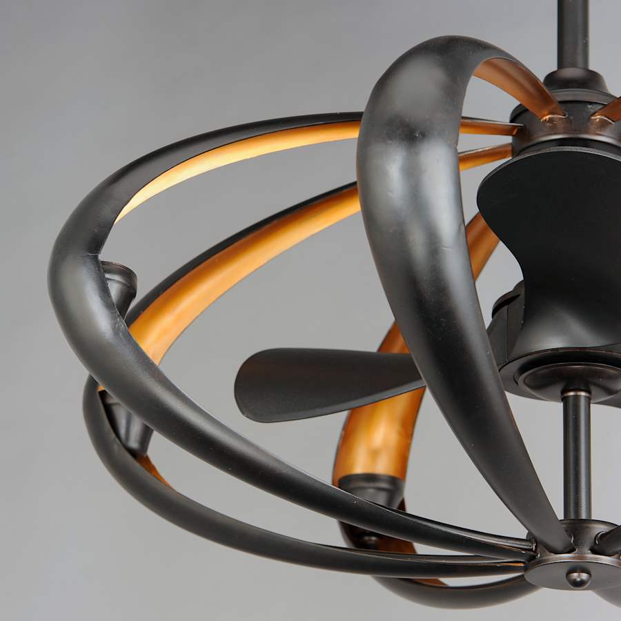 maxim-61009-alternate-image-10001