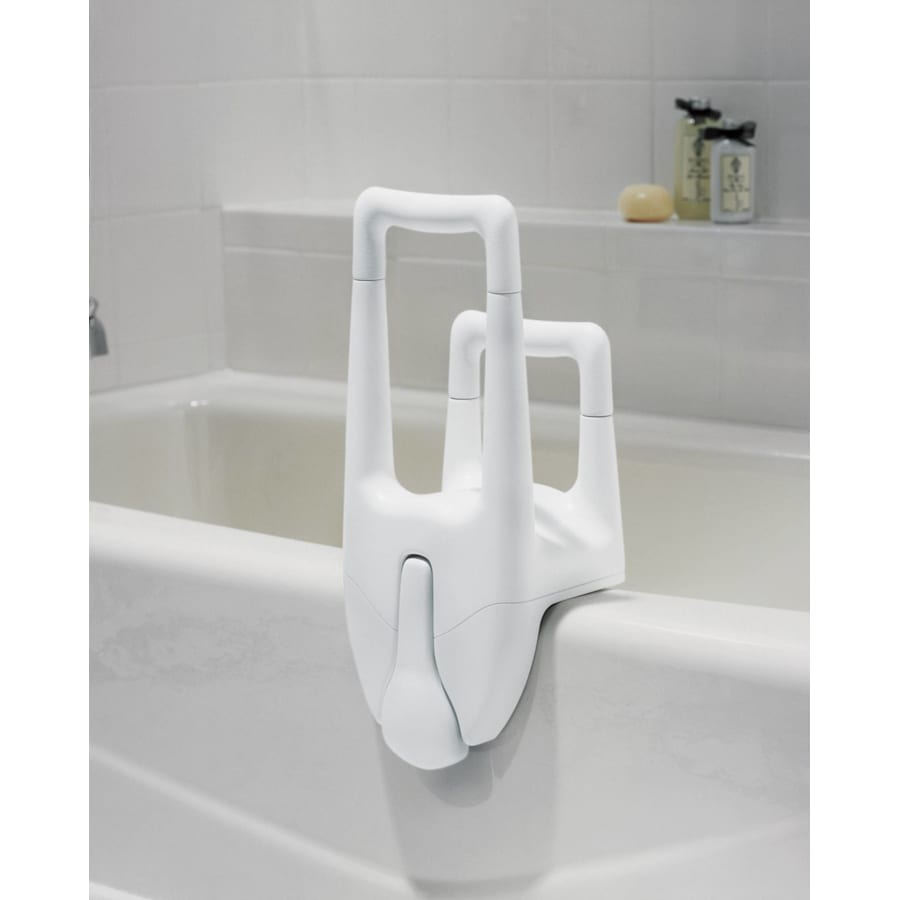 moen-dn7075-grab-bar-installed-184
