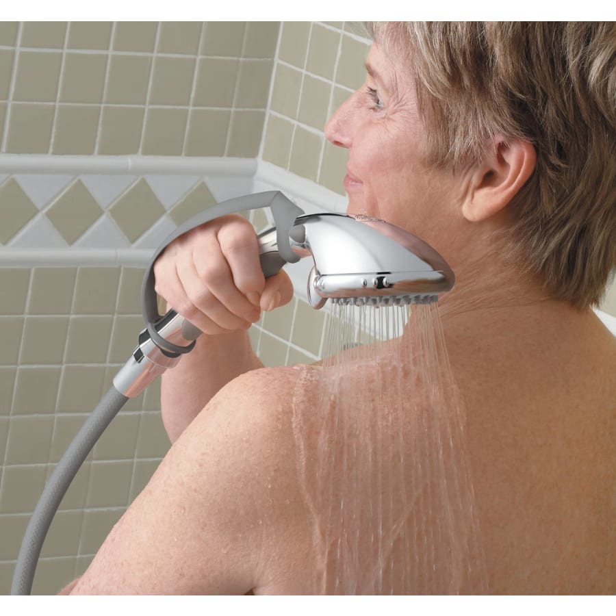 moen-dn8001-hand-shower-in-use-36 moen-dn8001-hand-shower-in-use-36