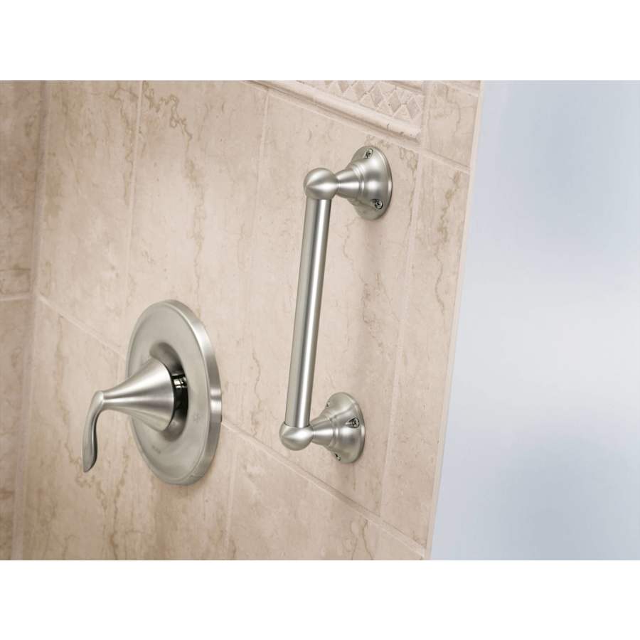 moen-lr2250d-hand-grip-installed-219