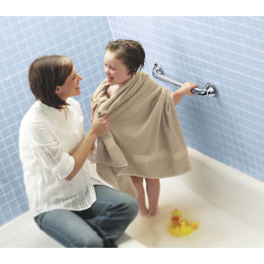 moen-lr8724d2-grab-bar-in-use-117