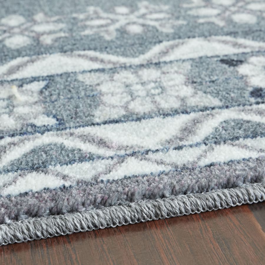 Mohawk Home-Z0117-060096-EC-View of Rug Pile