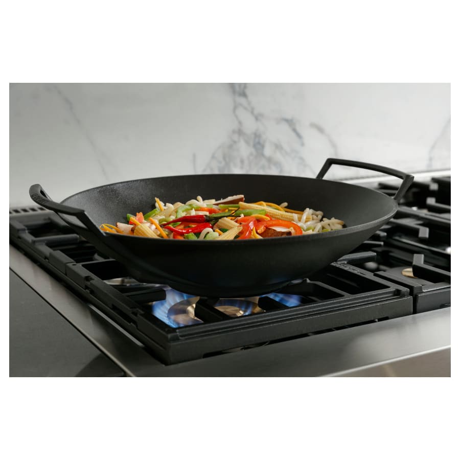 Monogram ZGP304NTSS 30 Inch Wide 5.7 Cu. Ft. Natural Gas Build