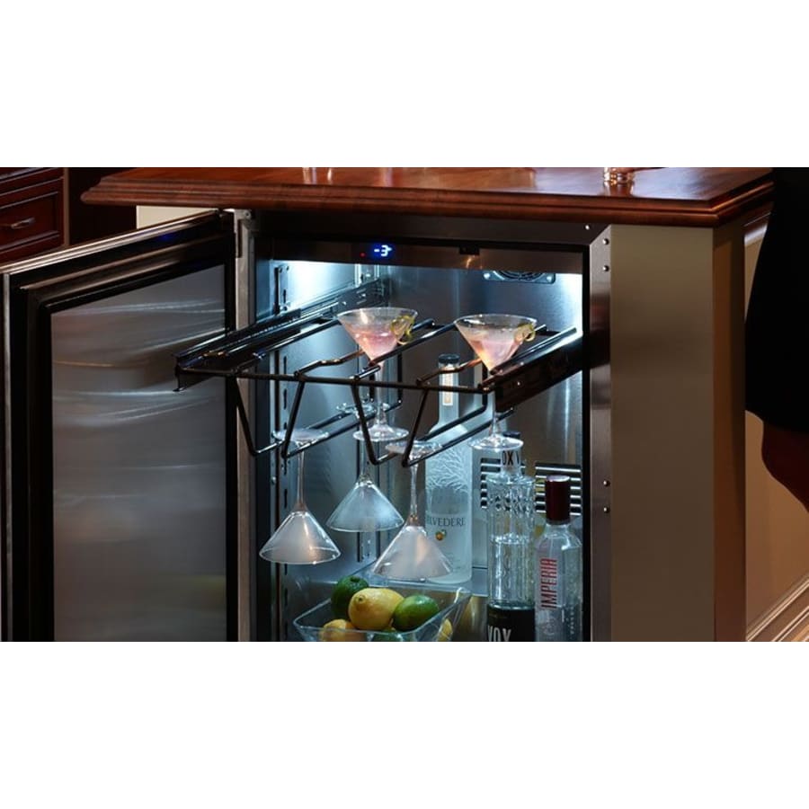 main_martini_rack_a_0947 main_martini_rack_a_0947