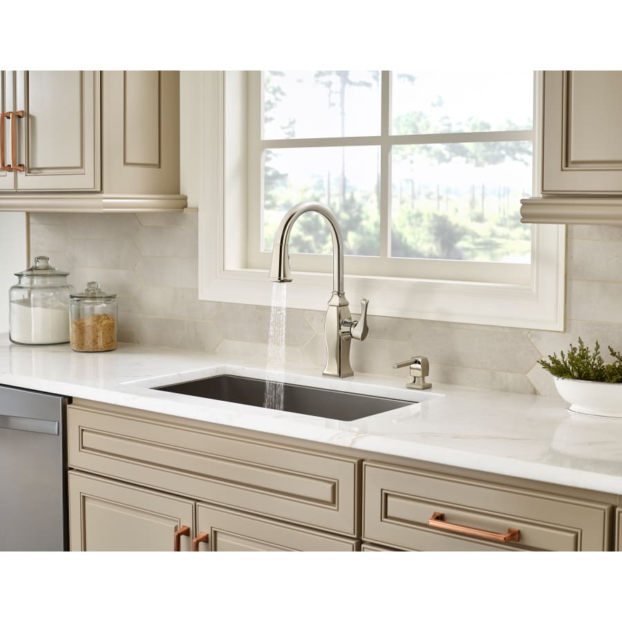 pfister-gt529bf-in-use-1-2 pfister-gt529bf-in-use-1-2