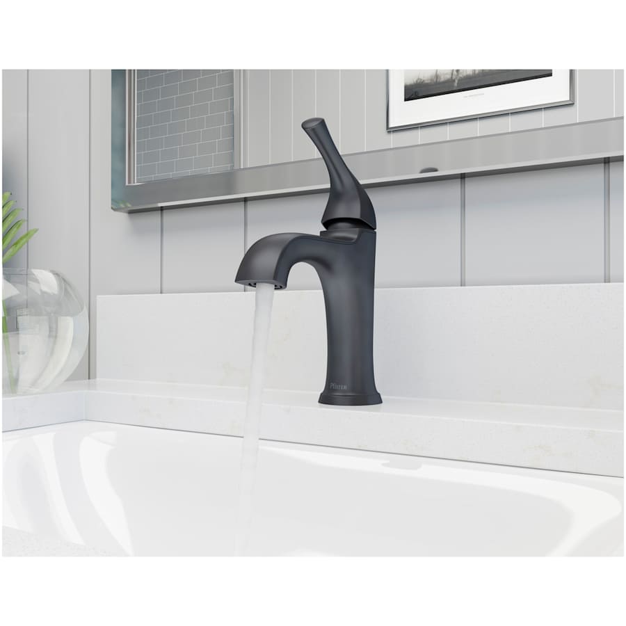 pfister-lg42-mca0-alternate-image-230