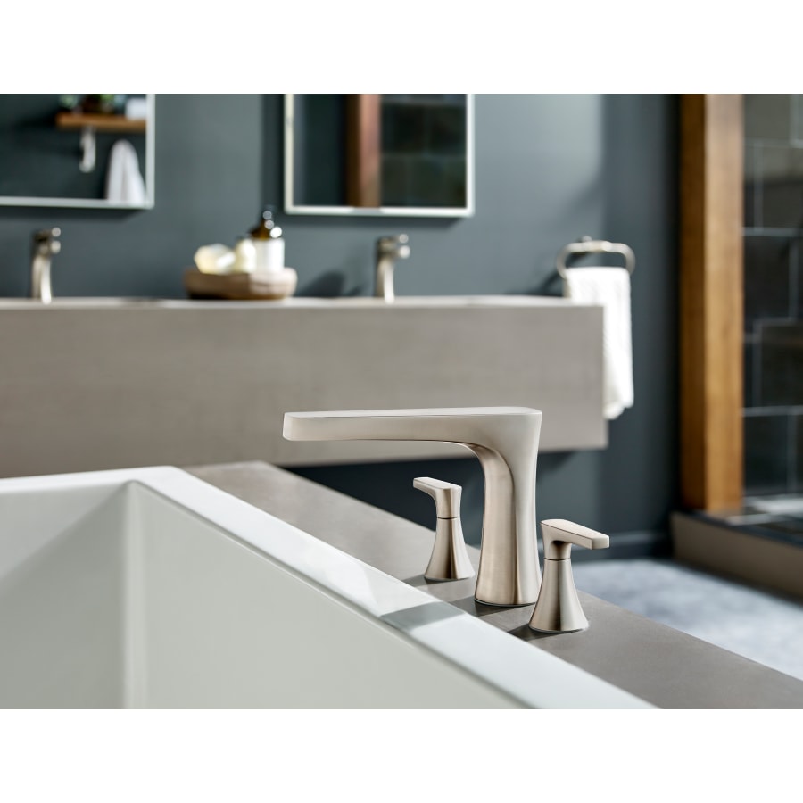 pfister-rt65mf-application-shot-in-polished-chrome-18 pfister-rt65mf-application-shot-in-polished-chrome-18