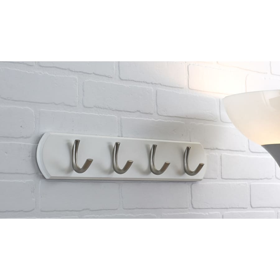 richelieu-bp21530140-white-chrome-alternate-view-100 richelieu-bp21530140-white-chrome-alternate-view-100